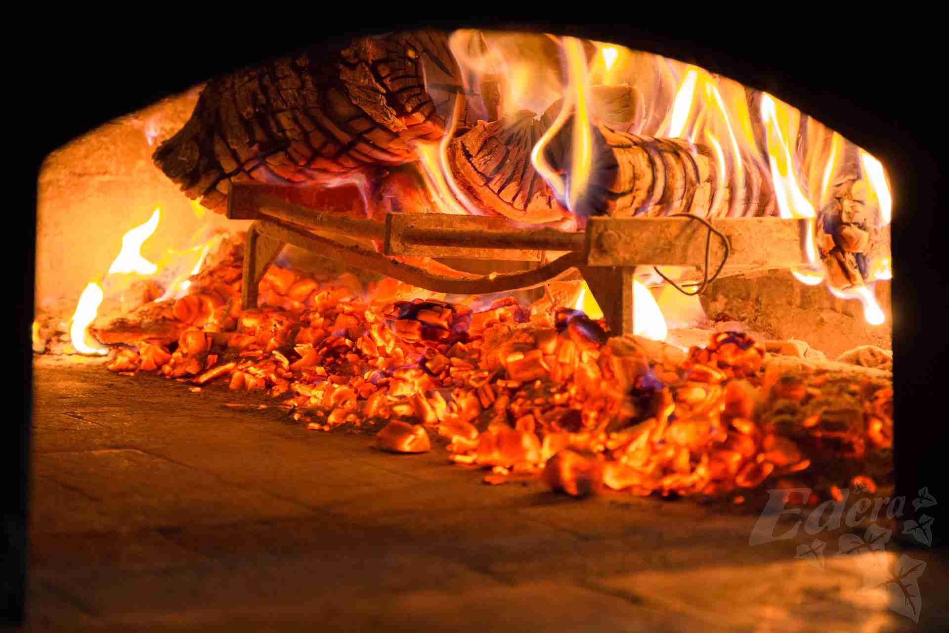 forno a legna.jpg